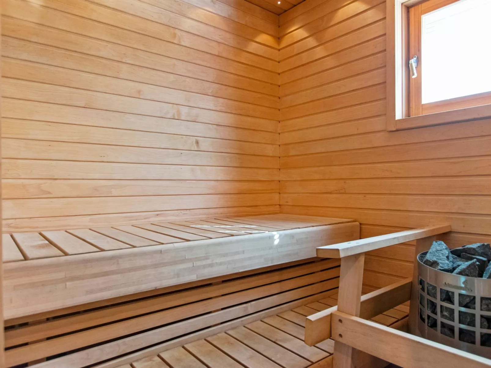 Himoksen keiju 2-Binnen