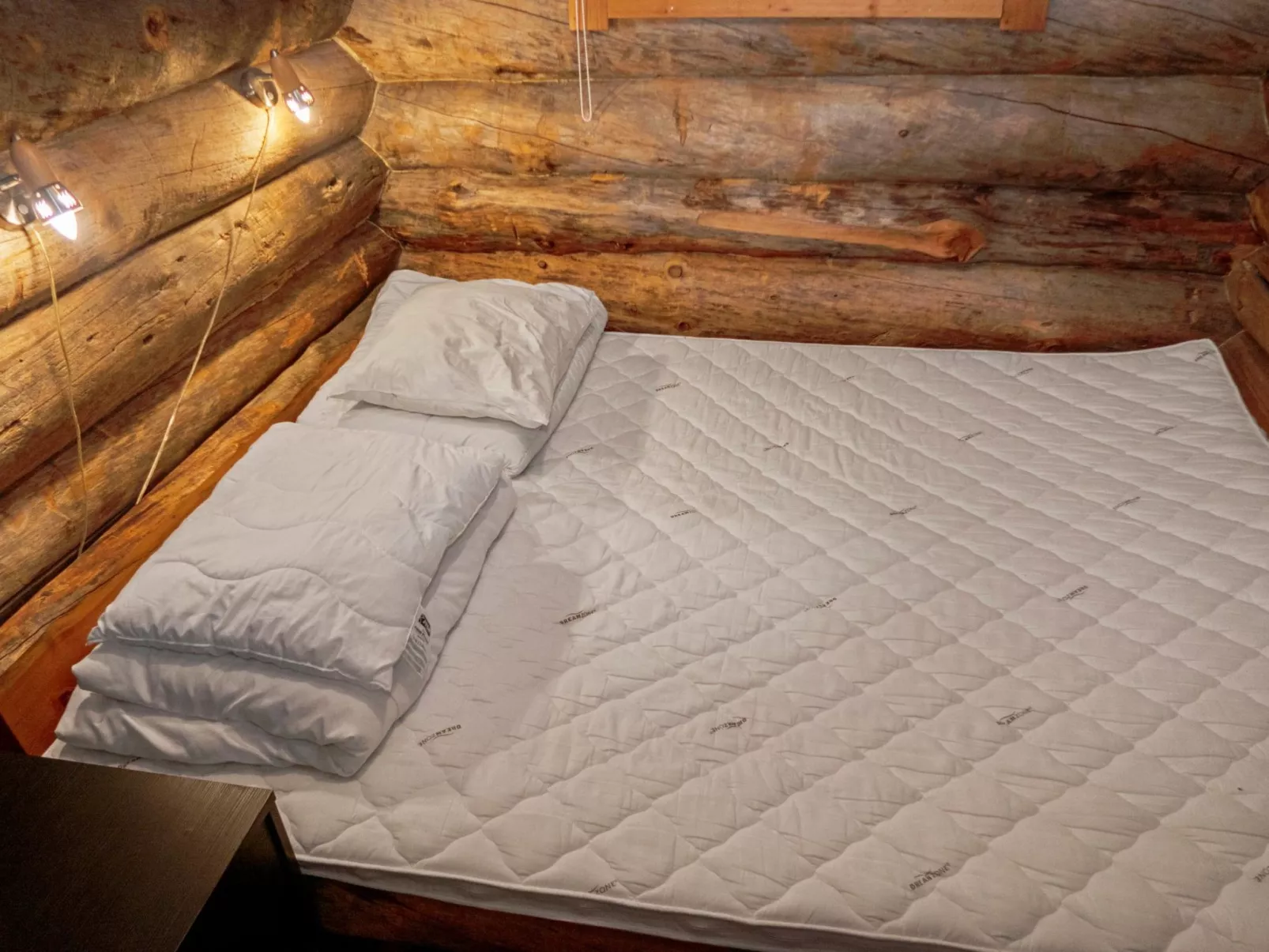 Hakojärven kelomajat 2-Binnen