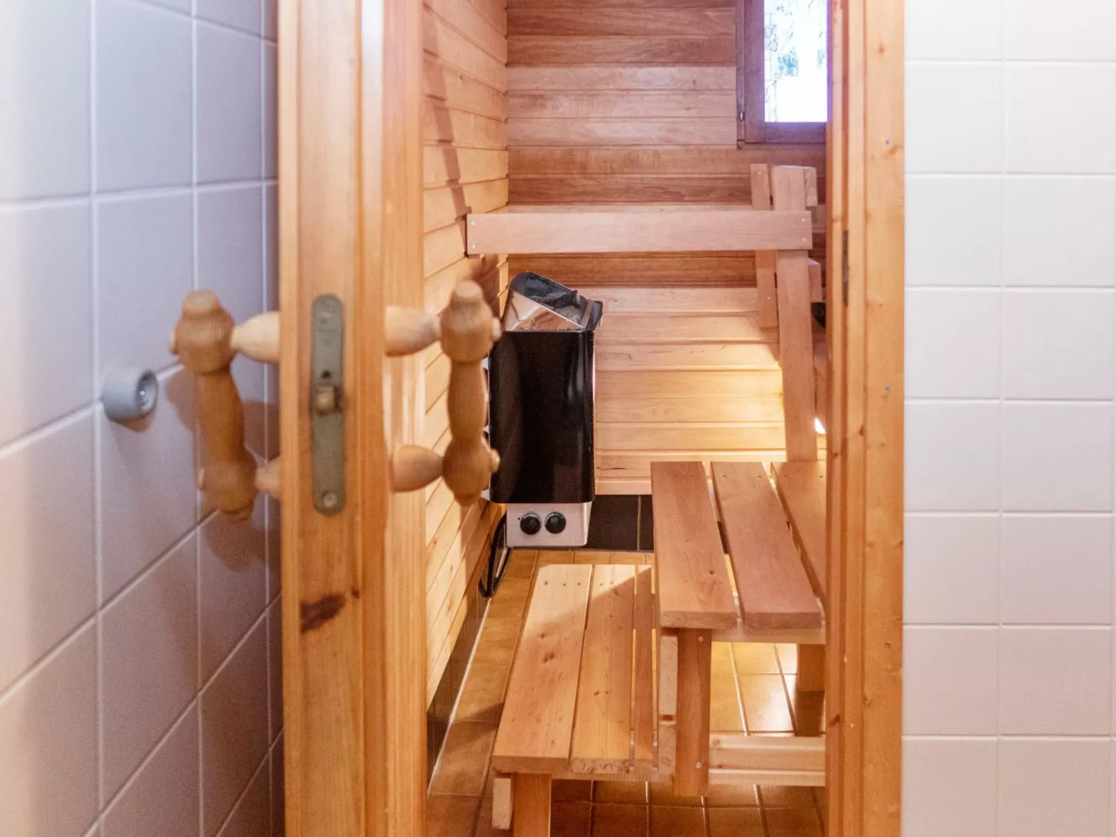 Mustalampi 3 lintukoto-Binnen