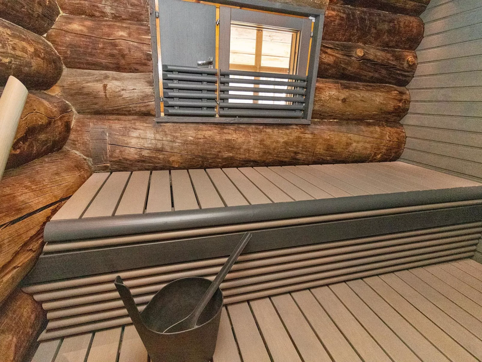 Agenttimajat 2-Binnen