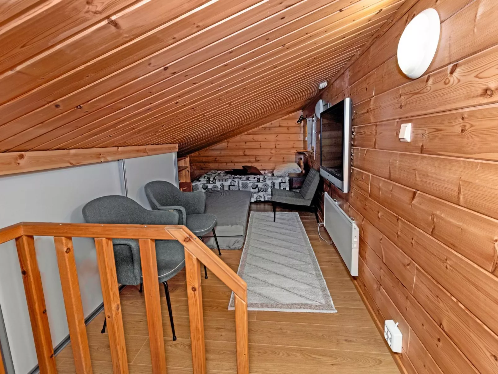 Pohjaslahdentie 17 a-Binnen