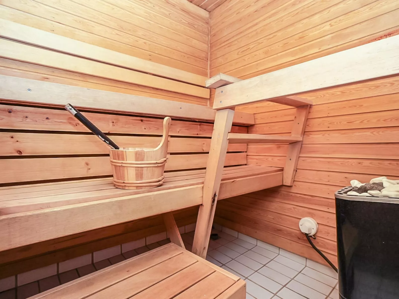 Saapunkijärvi, pitkäperä-Binnen