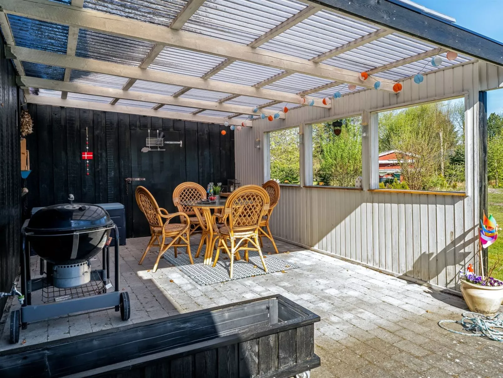 "Yaris" -  from the sea-Buiten