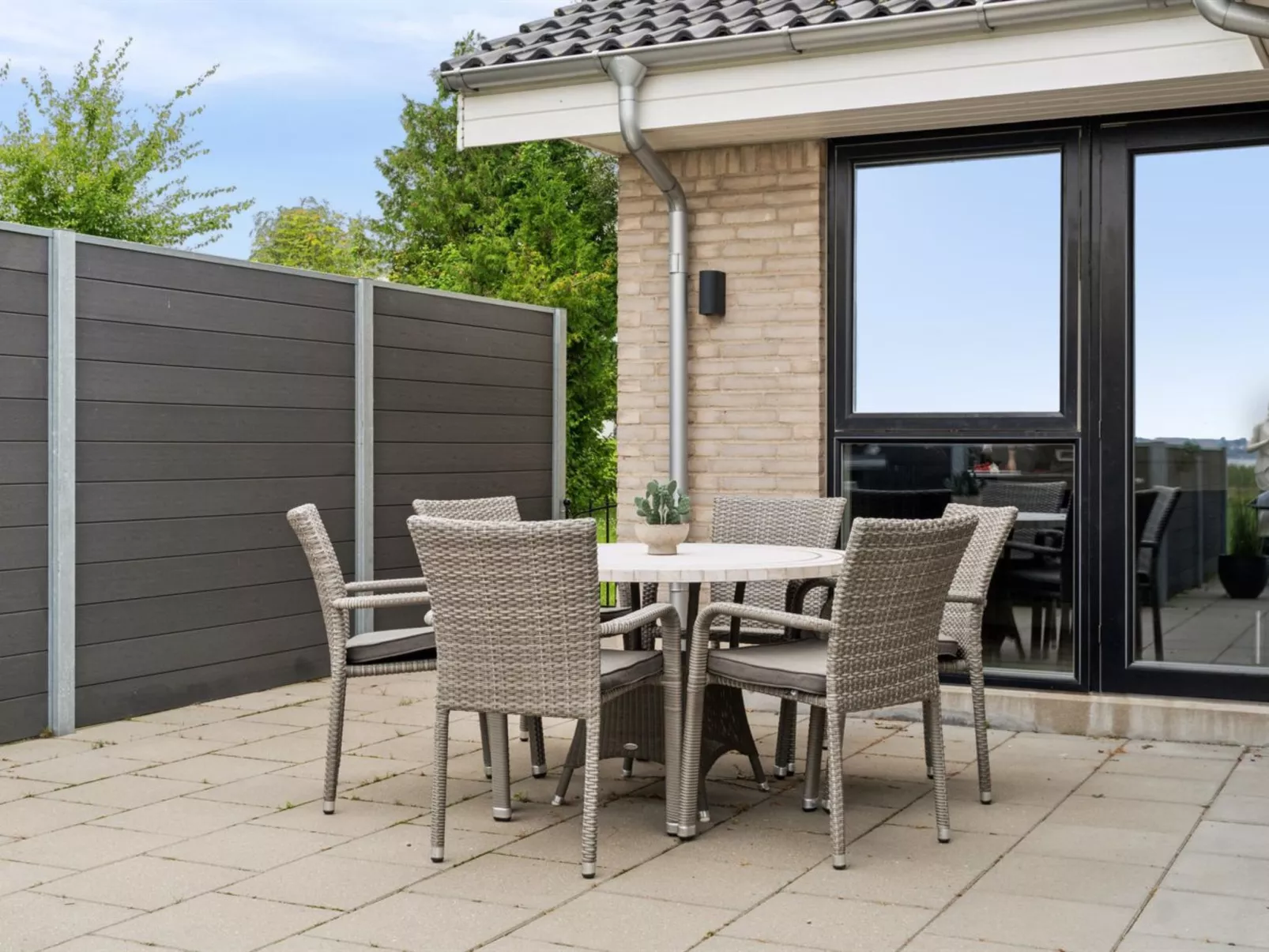 "Thyra" - 50m to the fjord-Buiten