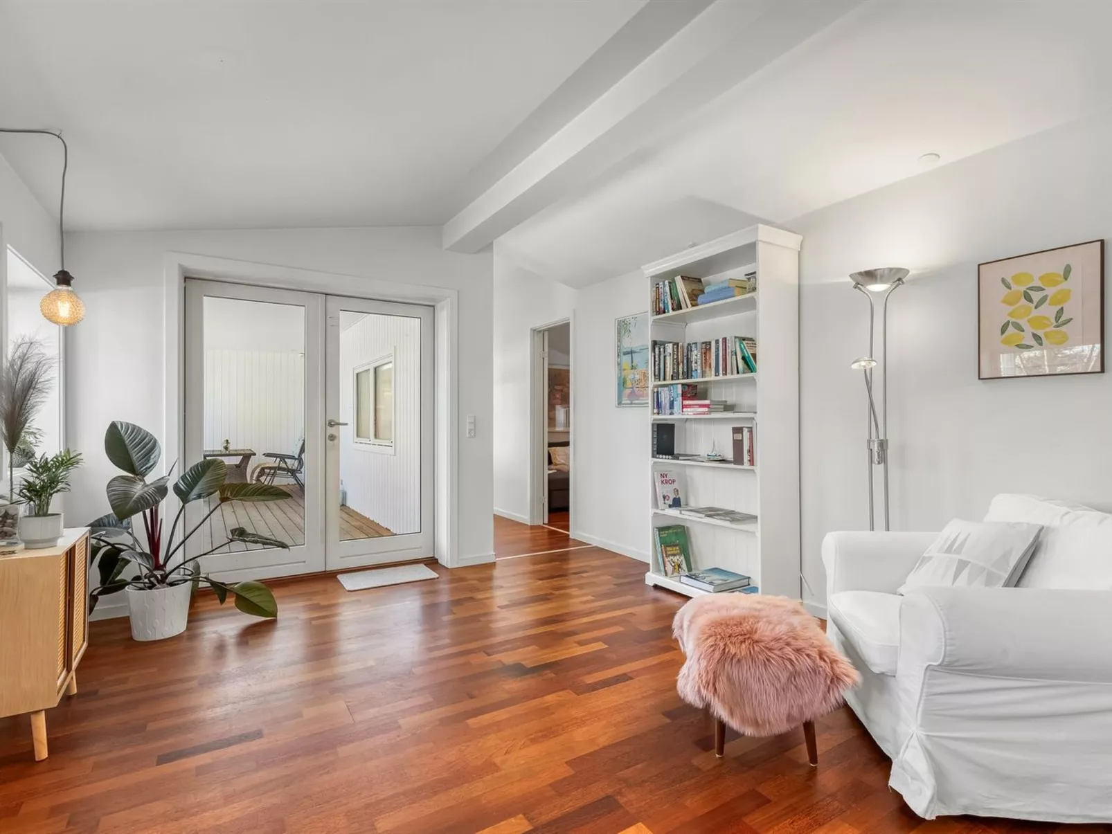 "Etly" - 900m from the sea-Binnen