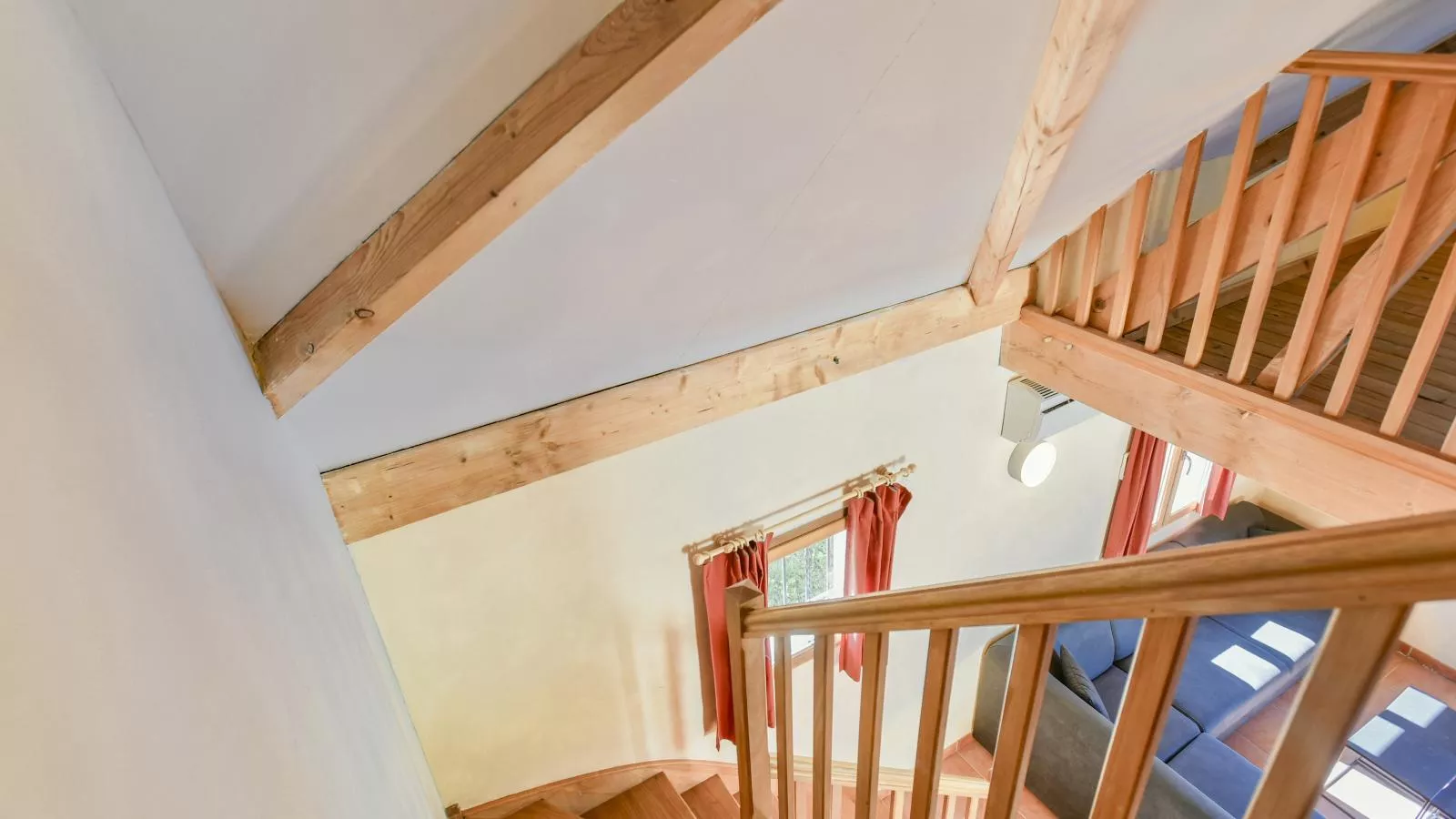 Lac Bleu Nr 38-Binnen