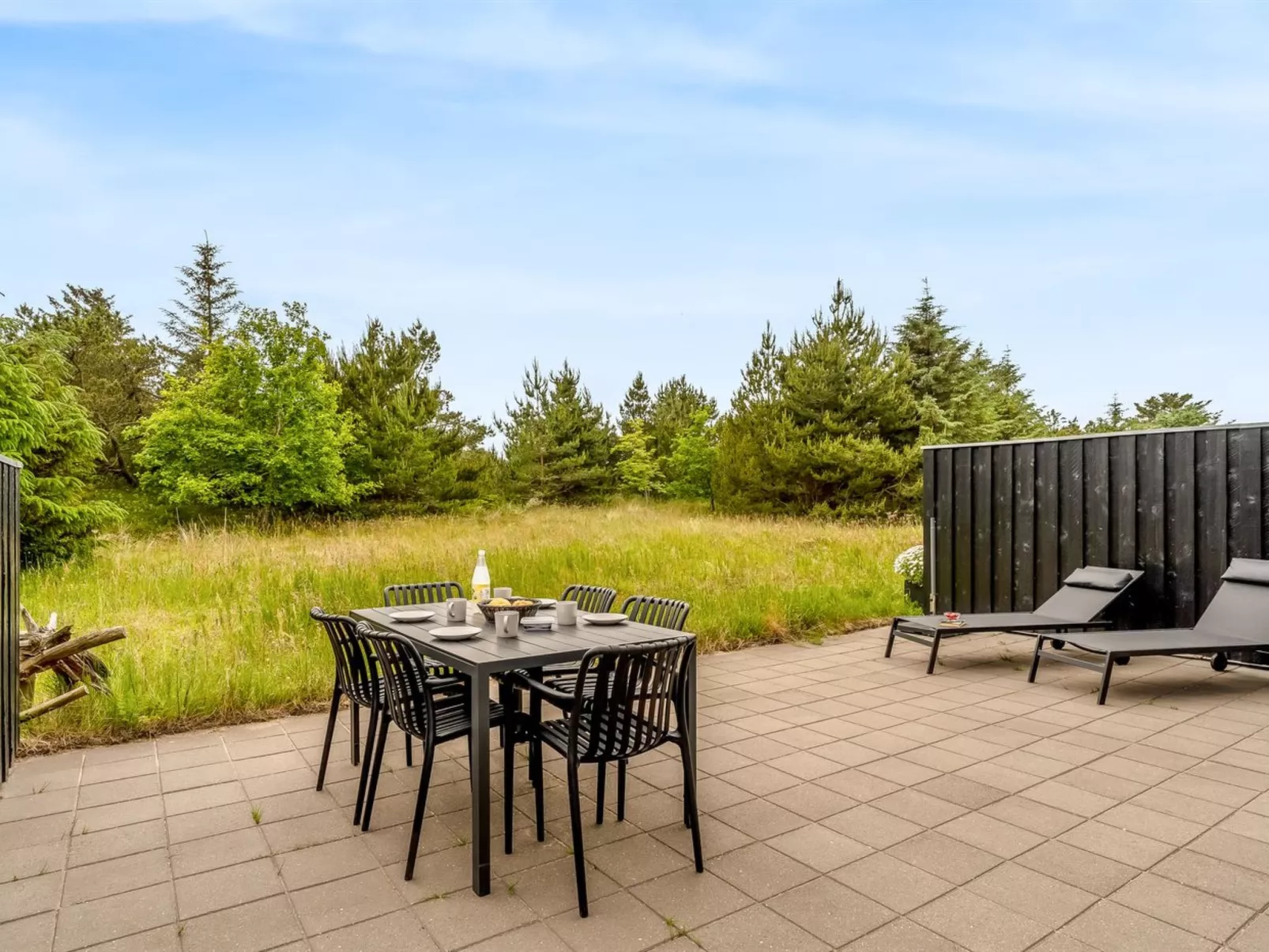 "Anelle" - 2.5km from the sea-Buiten