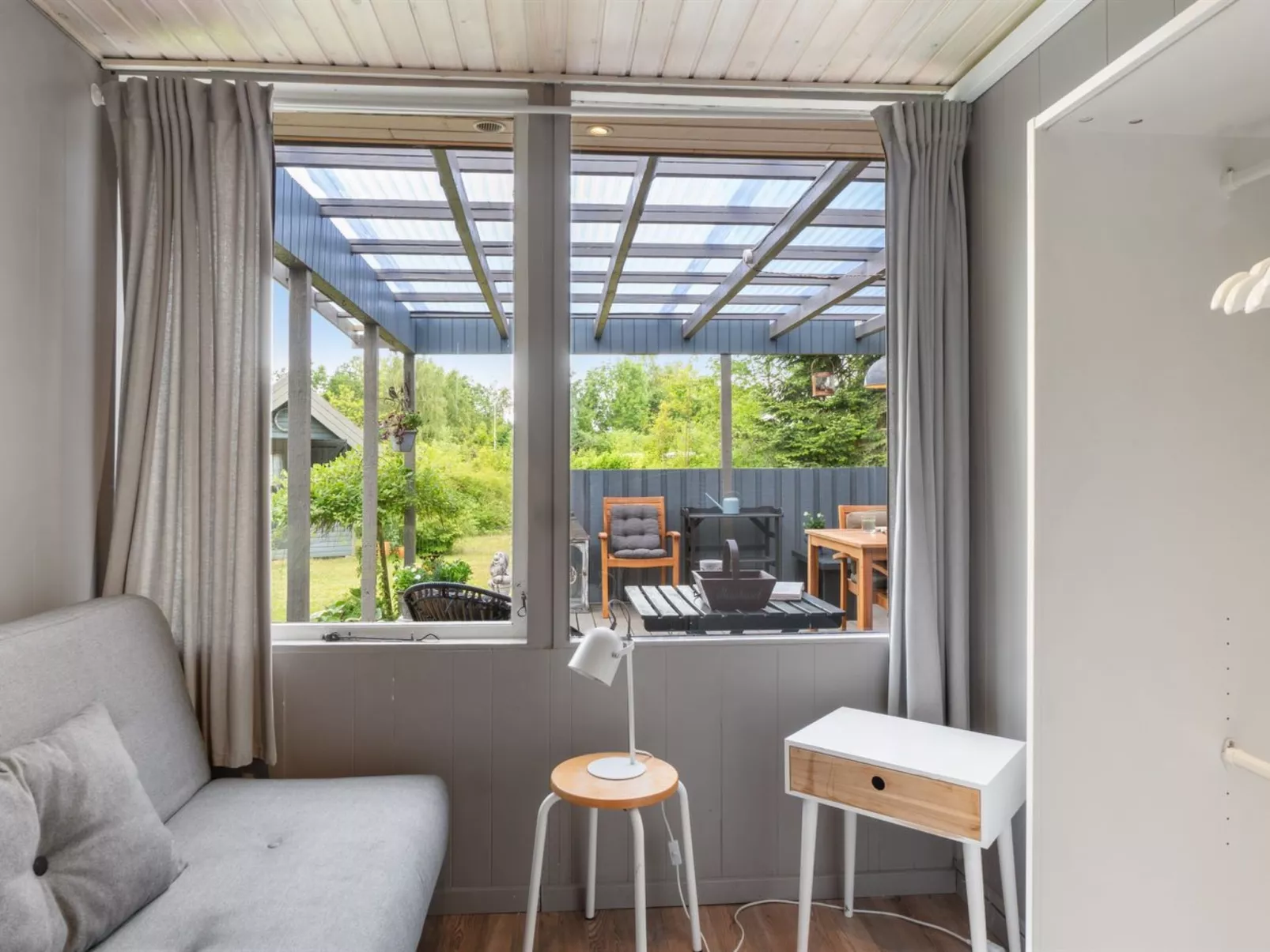 "Keke" - 2.5km from the sea-Binnen