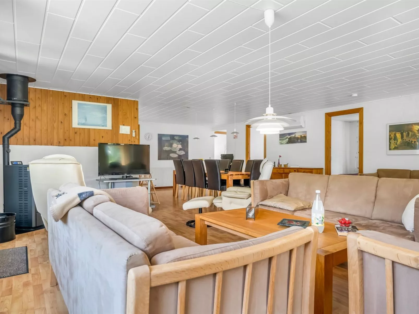 "Ebon" -  from the sea-Binnen