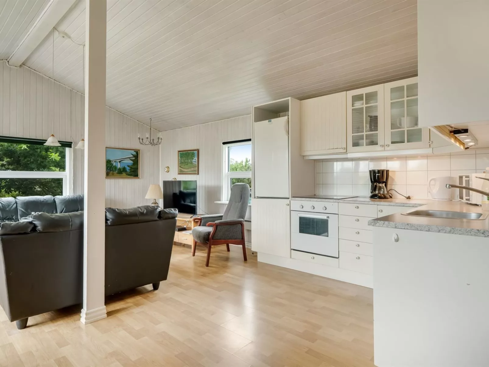 "Claudine" - 700m from the sea-Binnen