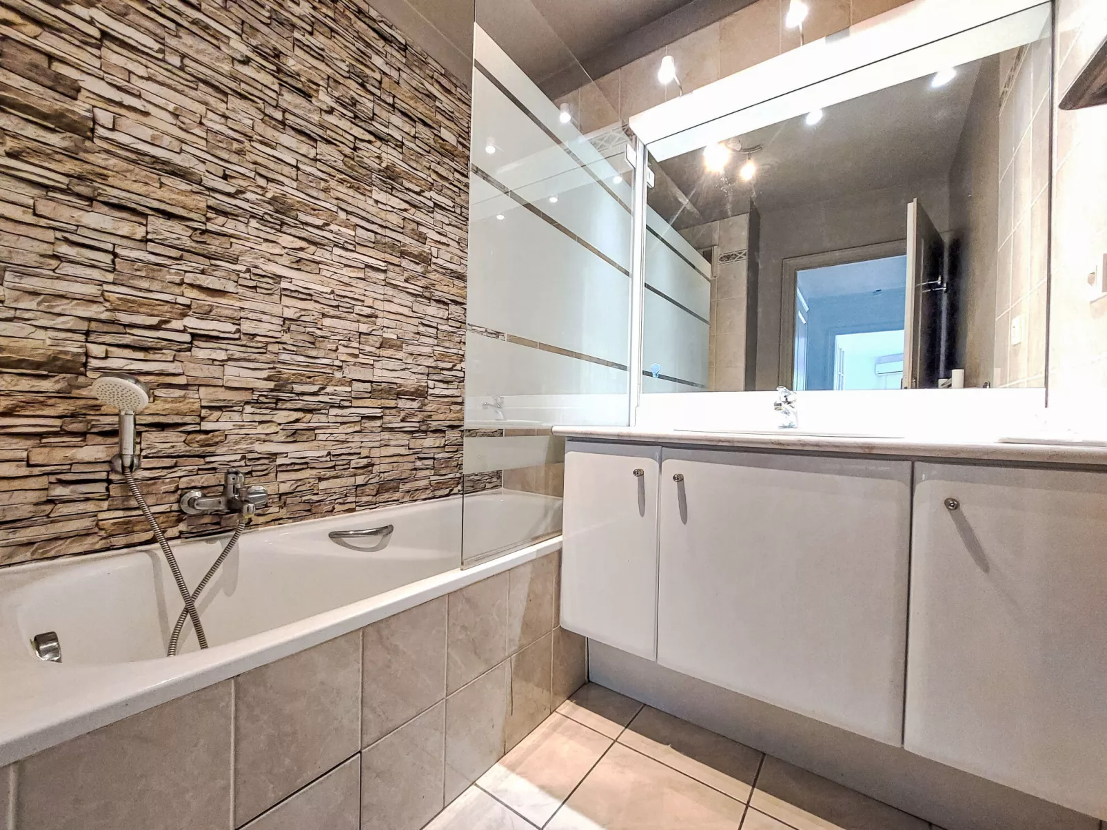 Le Grand Parc-Binnen