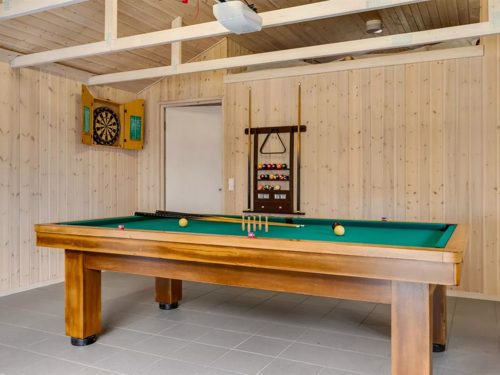 "Eeske" - 2.5km from the sea-Binnen