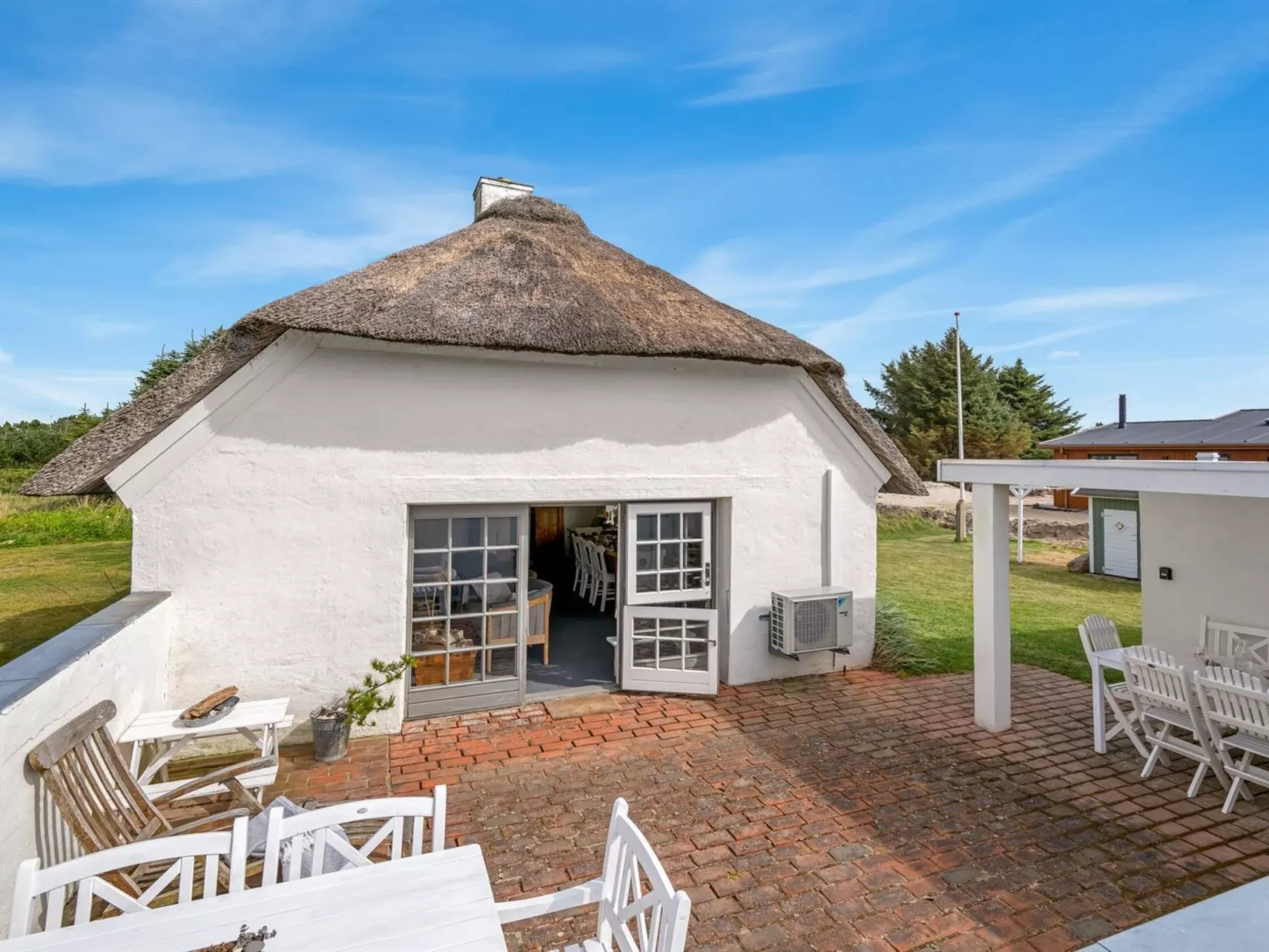 "Reinhard" -  from the sea-Buiten