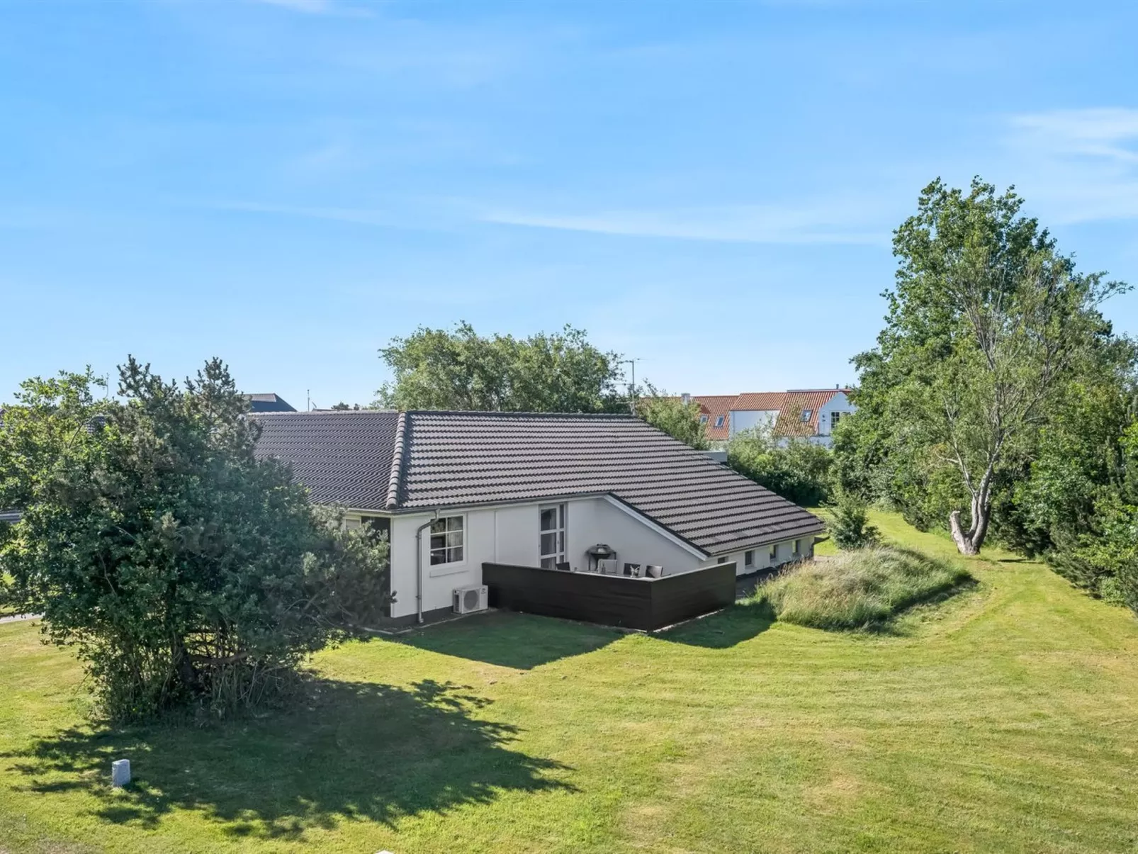 "Guthbrand" - 1.3km from the sea-Buiten