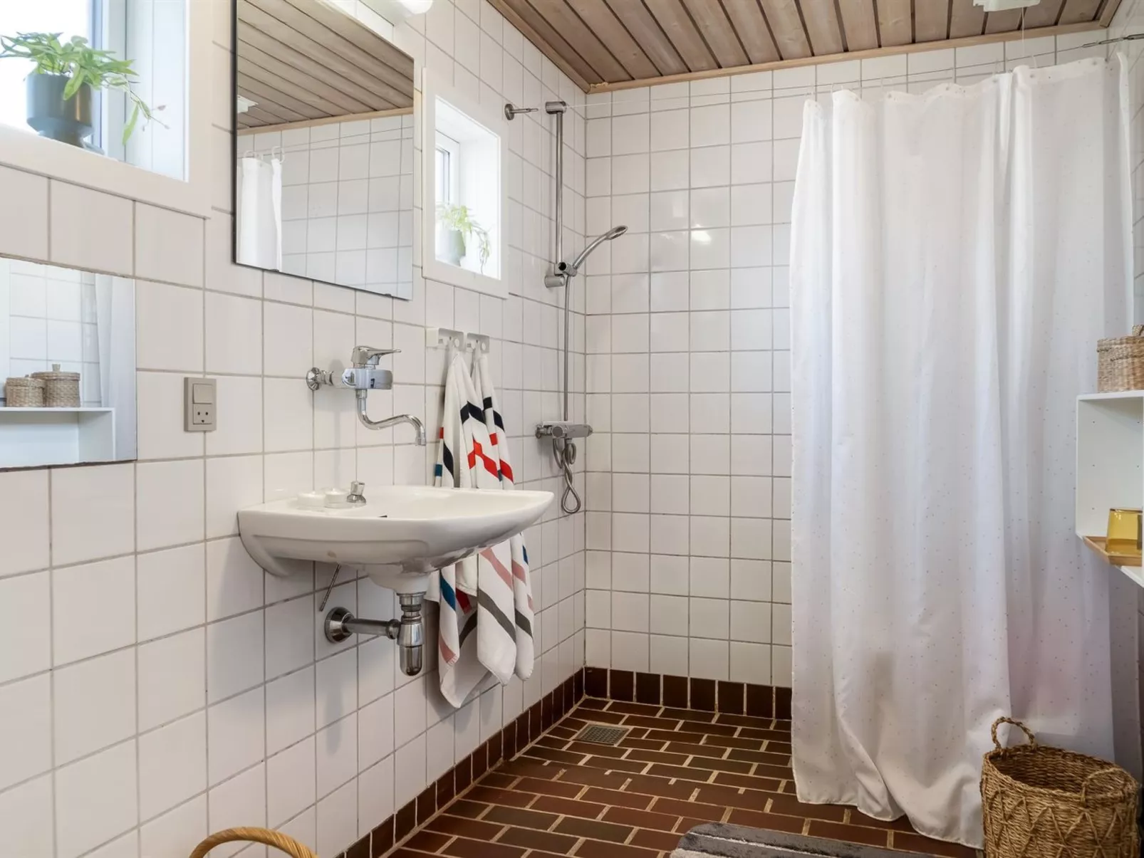 "Enwald" - 700m from the sea-Binnen