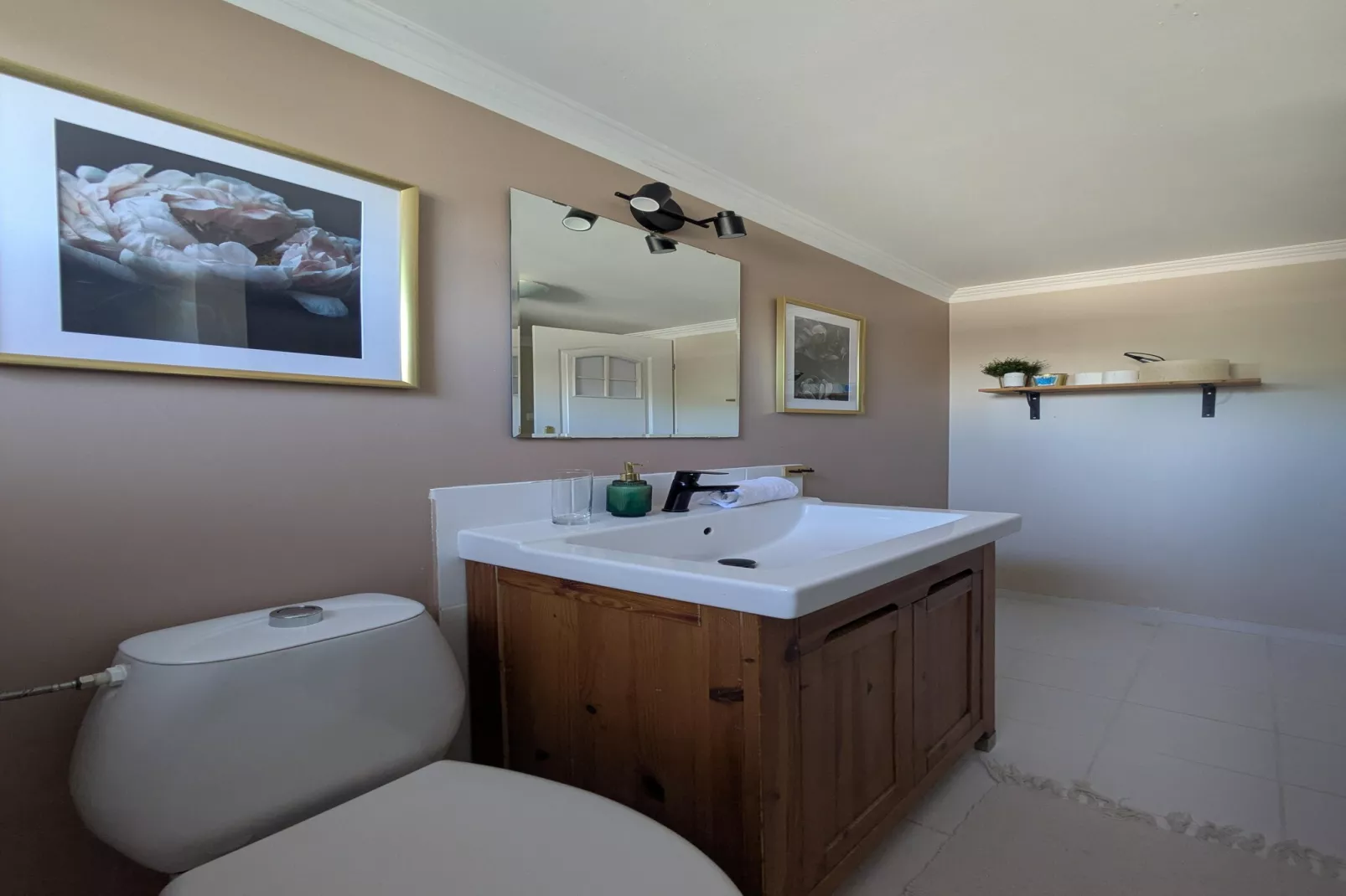 Apartament 8-osobowy na Portowej Kołobrzeg-Badkamer