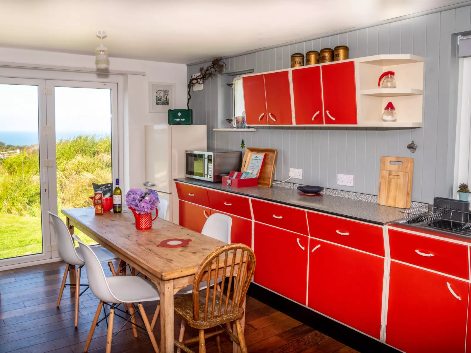 Western Watch-Binnen