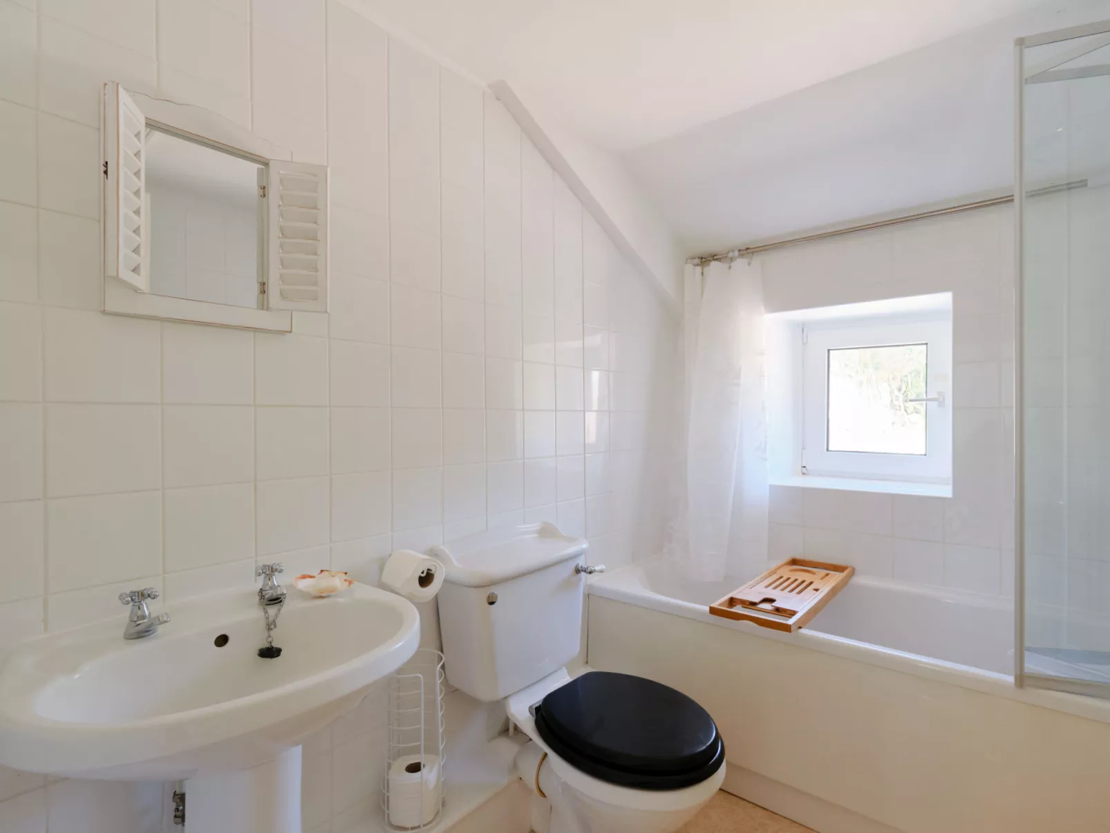 Primrose Cottage-Binnen