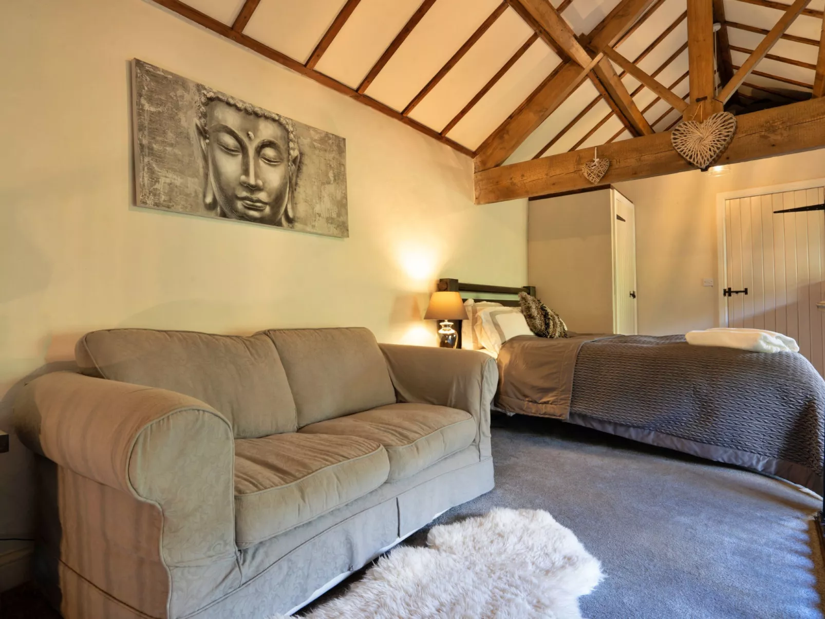 End Barn at Blackclough Farm-Binnen