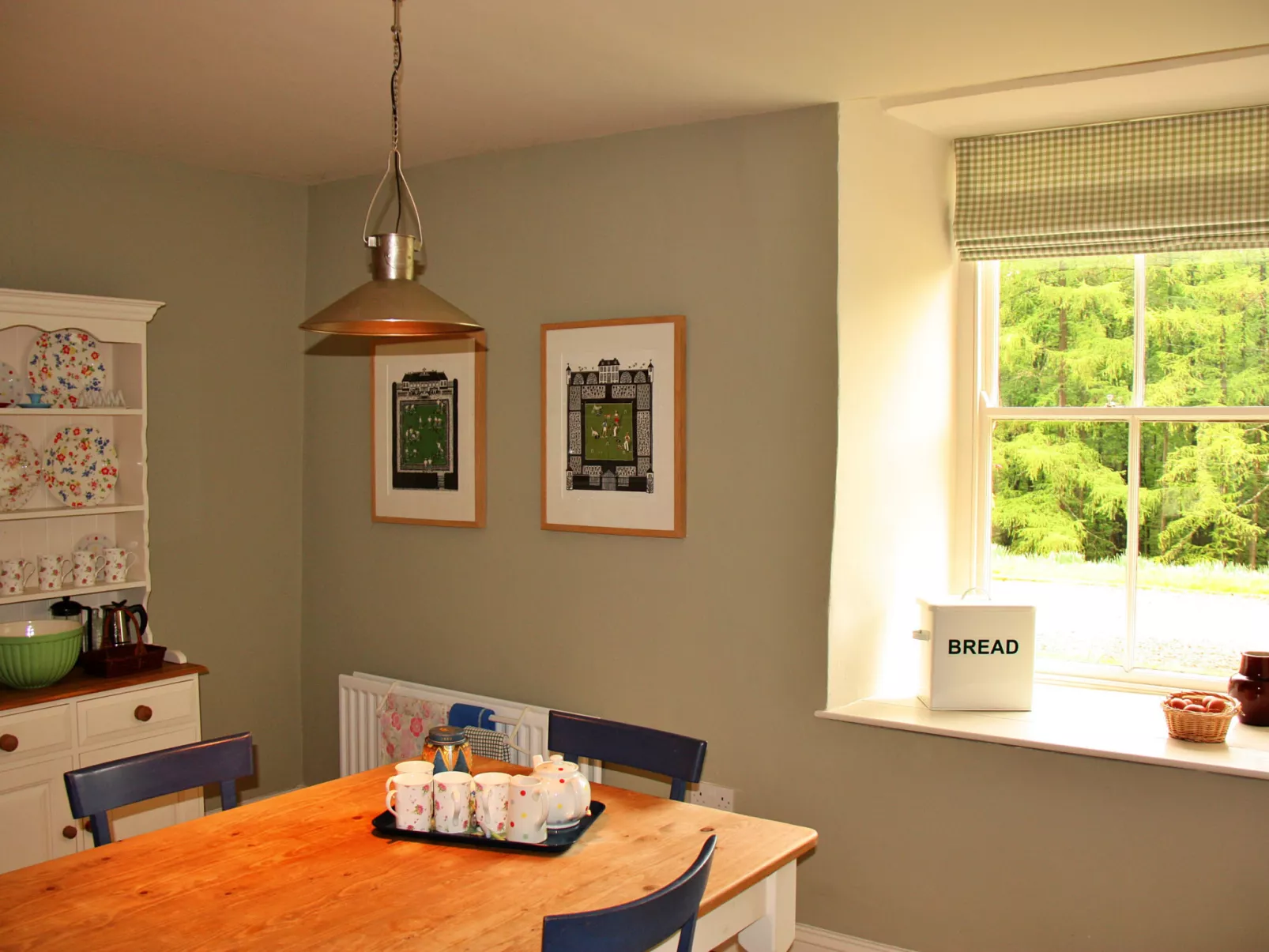 Ingleby Manor - South Front-Binnen