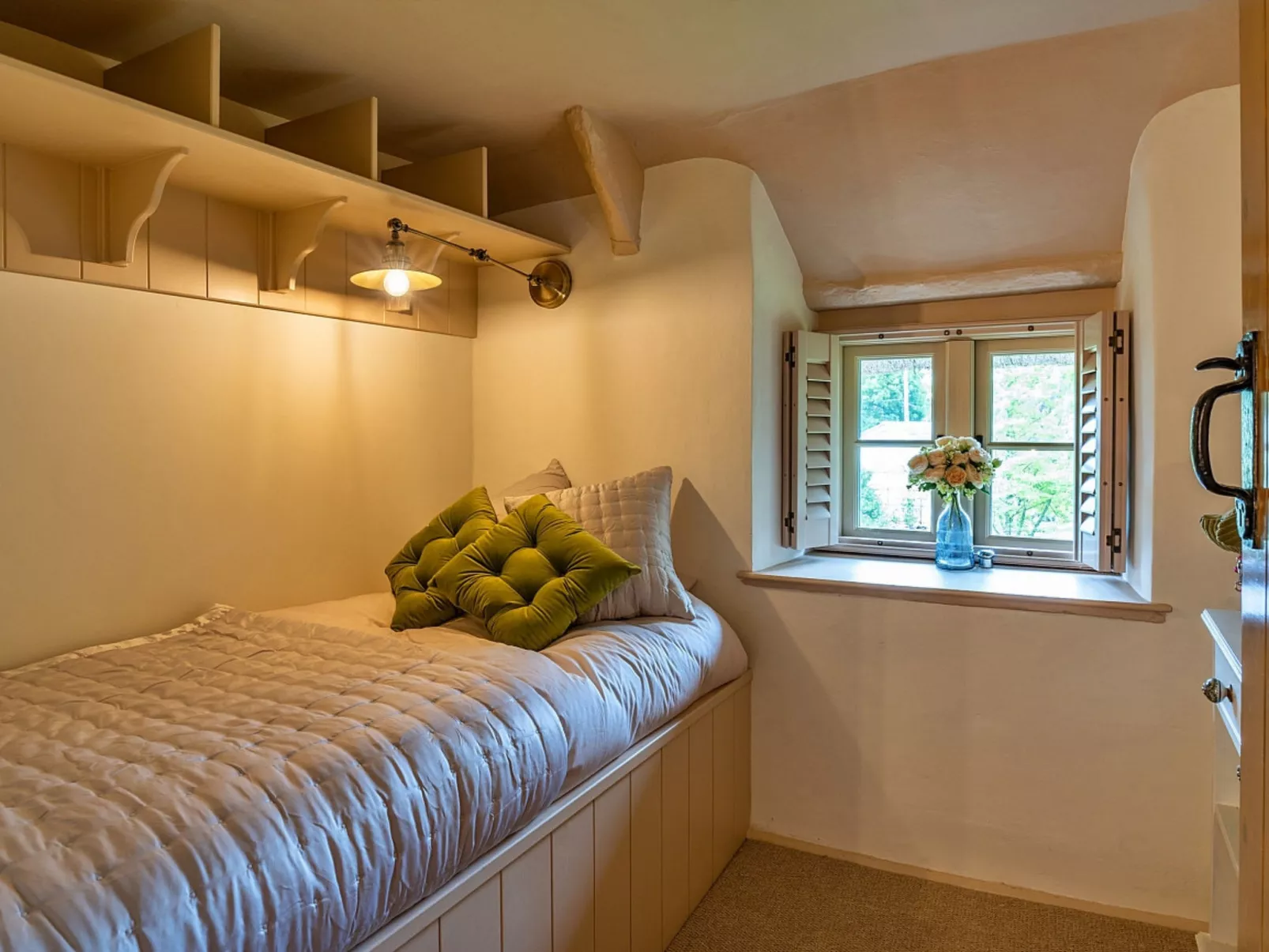 The Thatch at Winterborne Houghton-Buiten