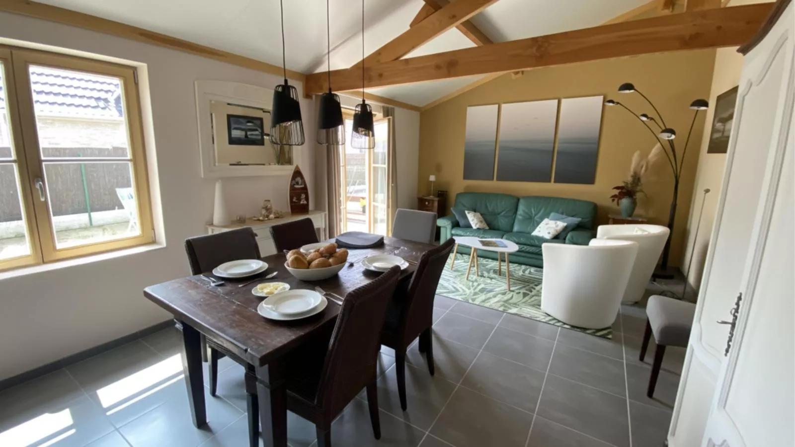 Westhinder II H8-Eetkamer