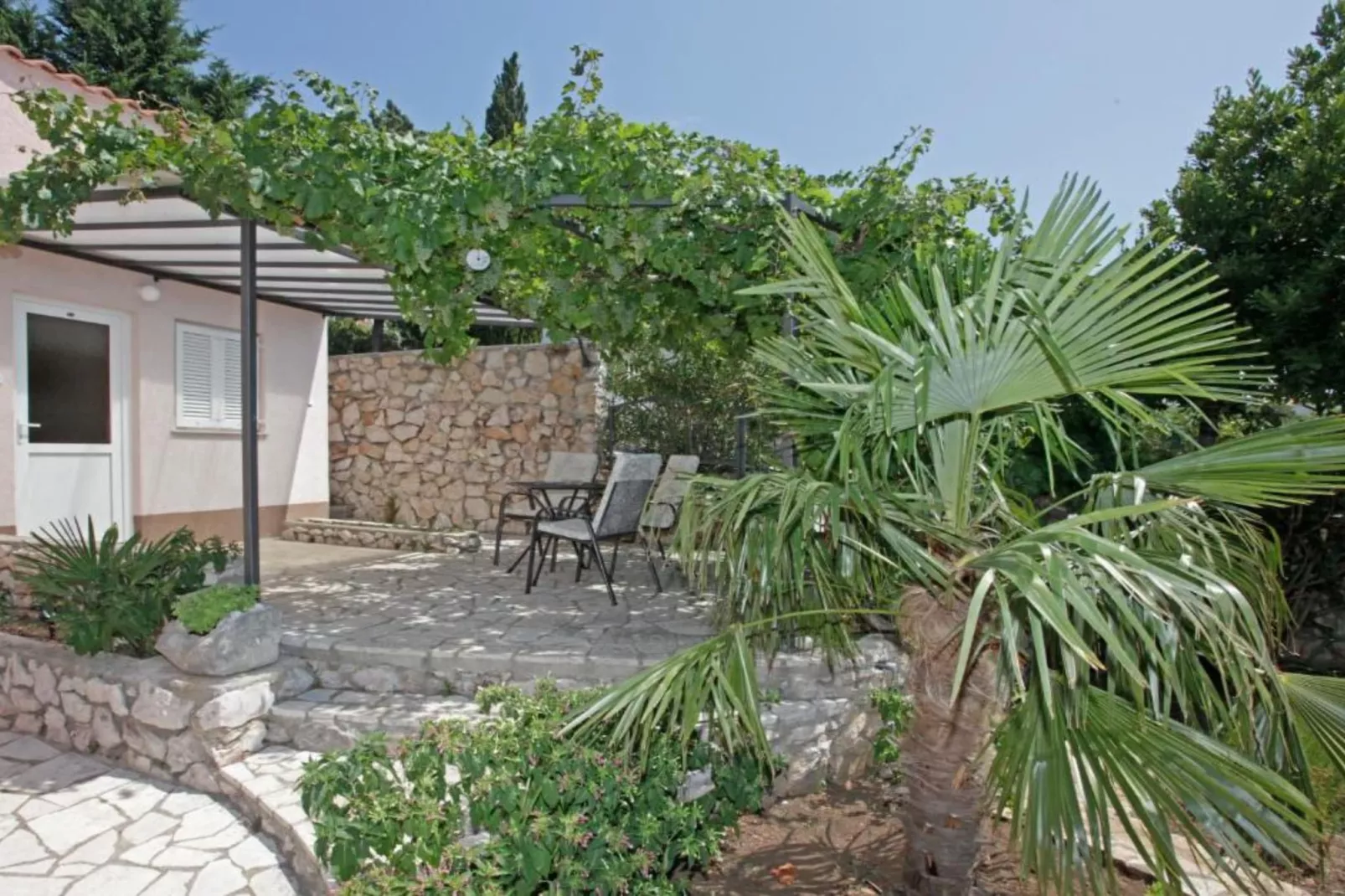 Apartment Butković -  Studio Apartment (A1)-Buitenlucht