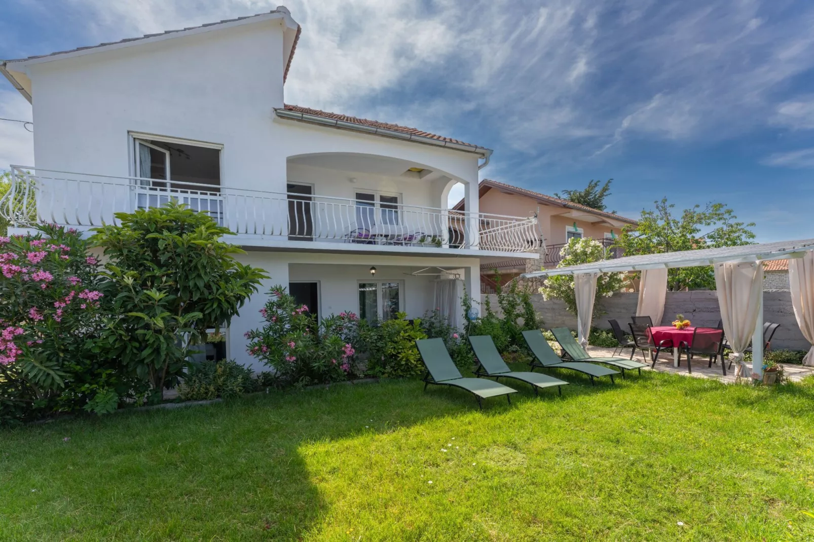 Holiday Home Sanda - Four Bedroom Holiday Home with Terrace-Buitenlucht