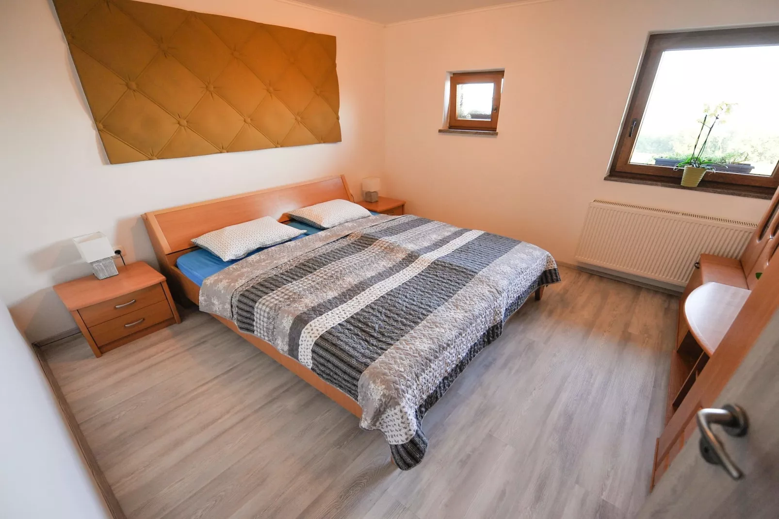 Relax and Rustic Apartments with Terrace - Standard One Bedroom Apartment with Terrace (owner Marjana)-Slaapkamer