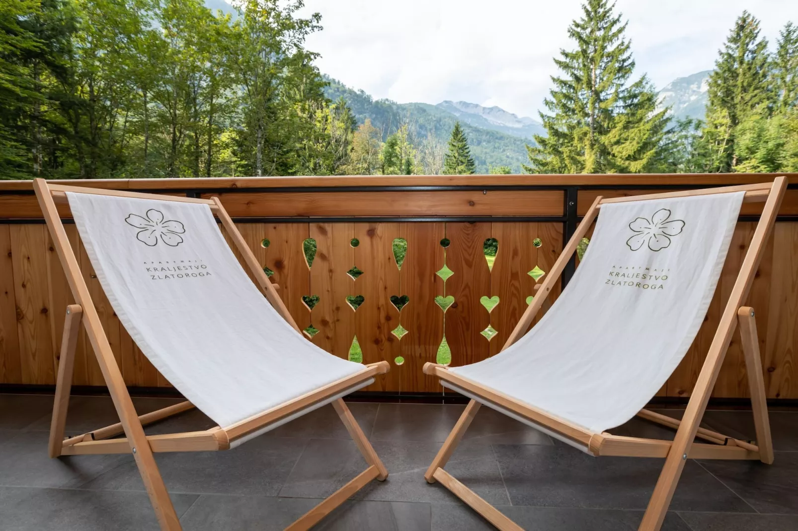 The Woodland Nook Apartments Bohinj - Comfort Two Bedroom Apartment with Balcony (owner F)-Terrasbalkon