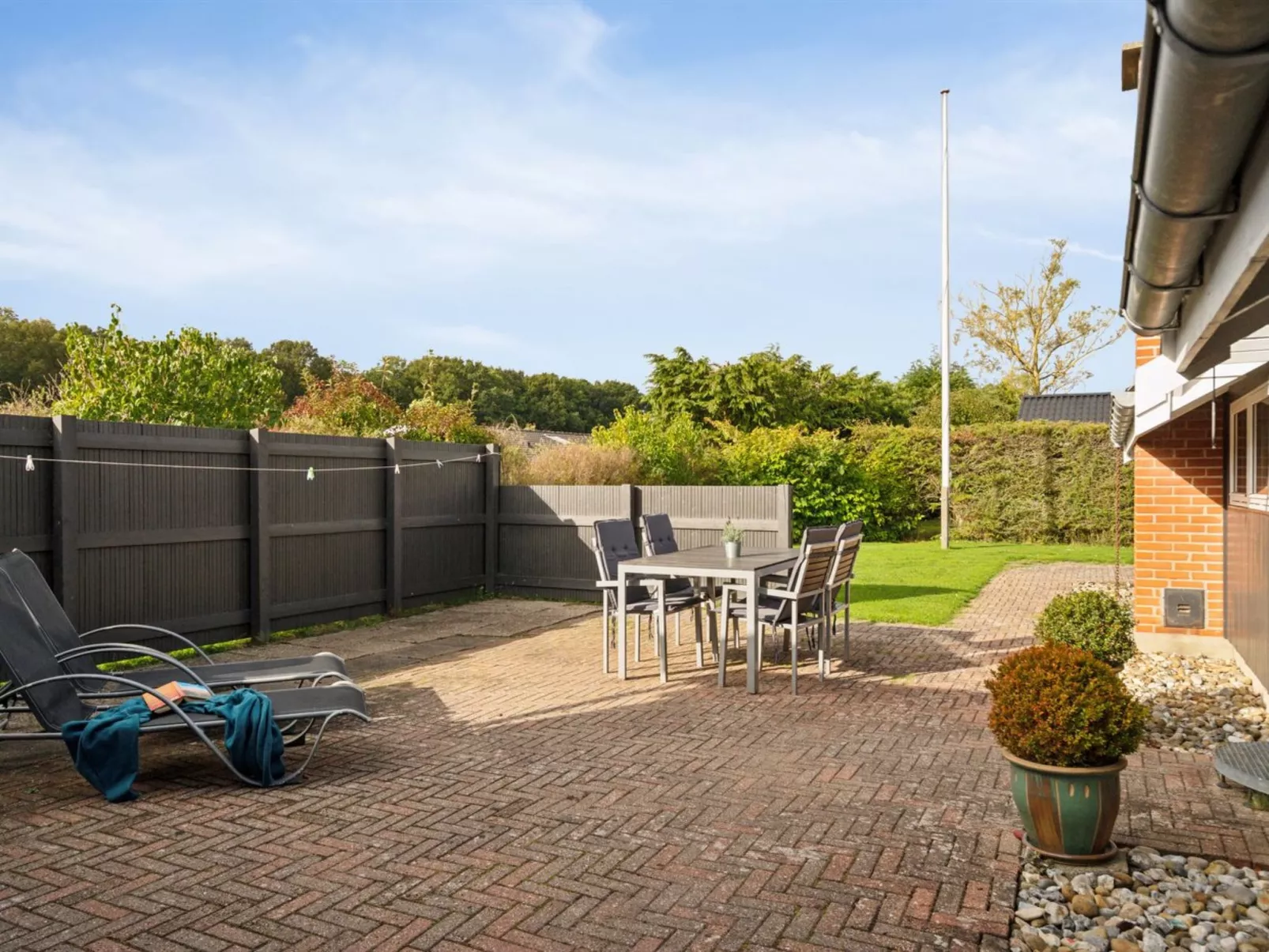 "Hannah" - 200m from the sea-Buiten