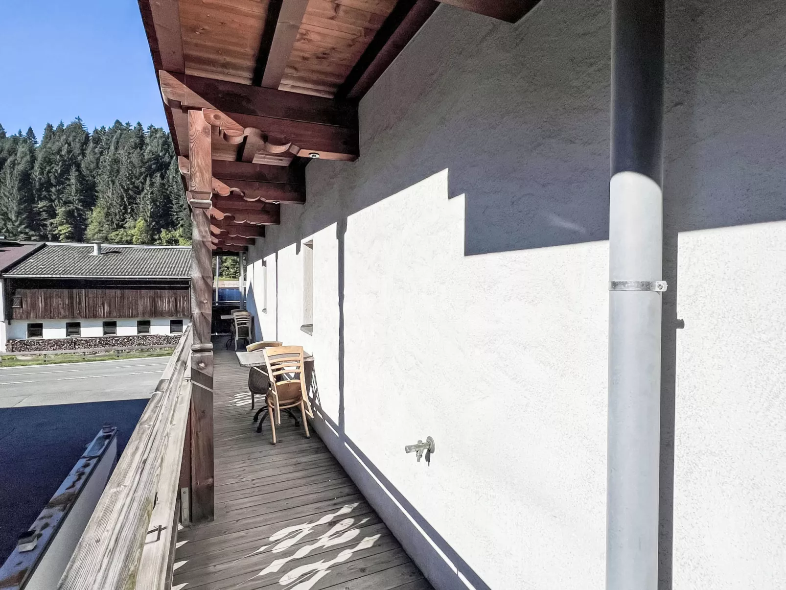 Cheeky Apartment-Buiten