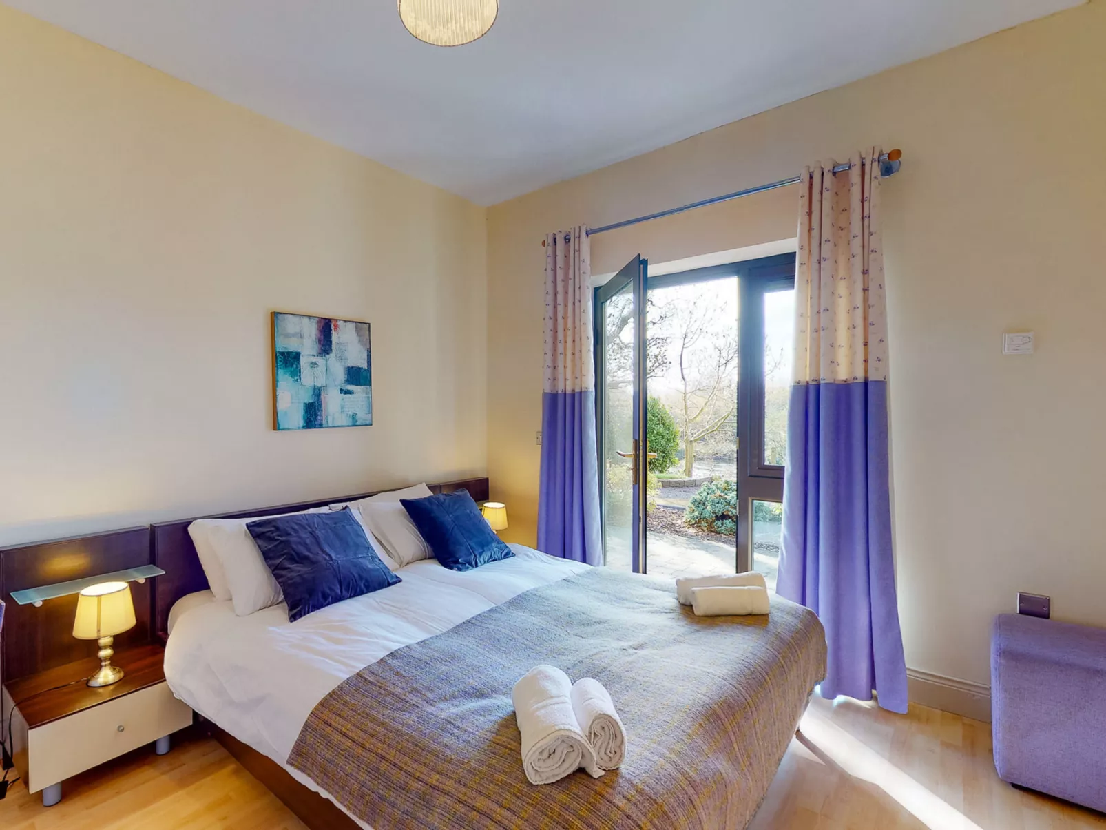 Grove Lodge No 5 (2 Bed)-Binnen