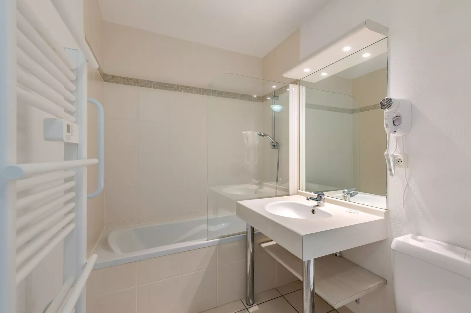 D. de Bertheaume N°214 - 2P5-Badkamer