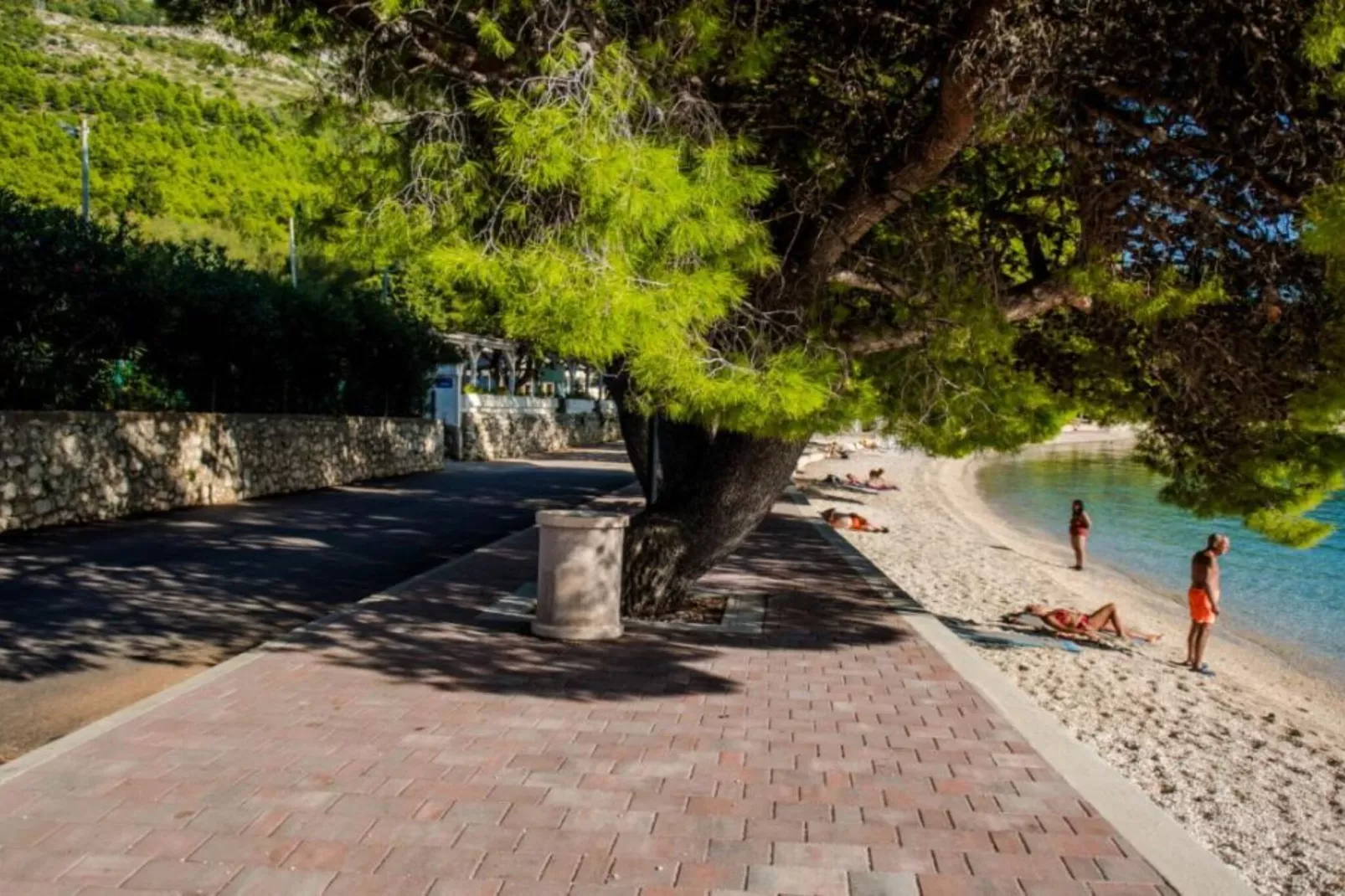 One Bedroom Apartment with sea wiev  4-Buitenlucht