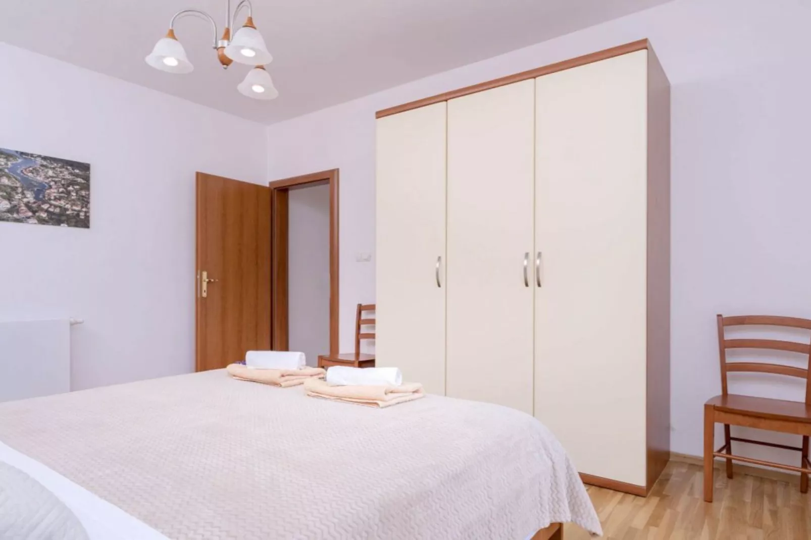 One Bedroom Luxury Apartment with Balcony and Sea View  1-Slaapkamer