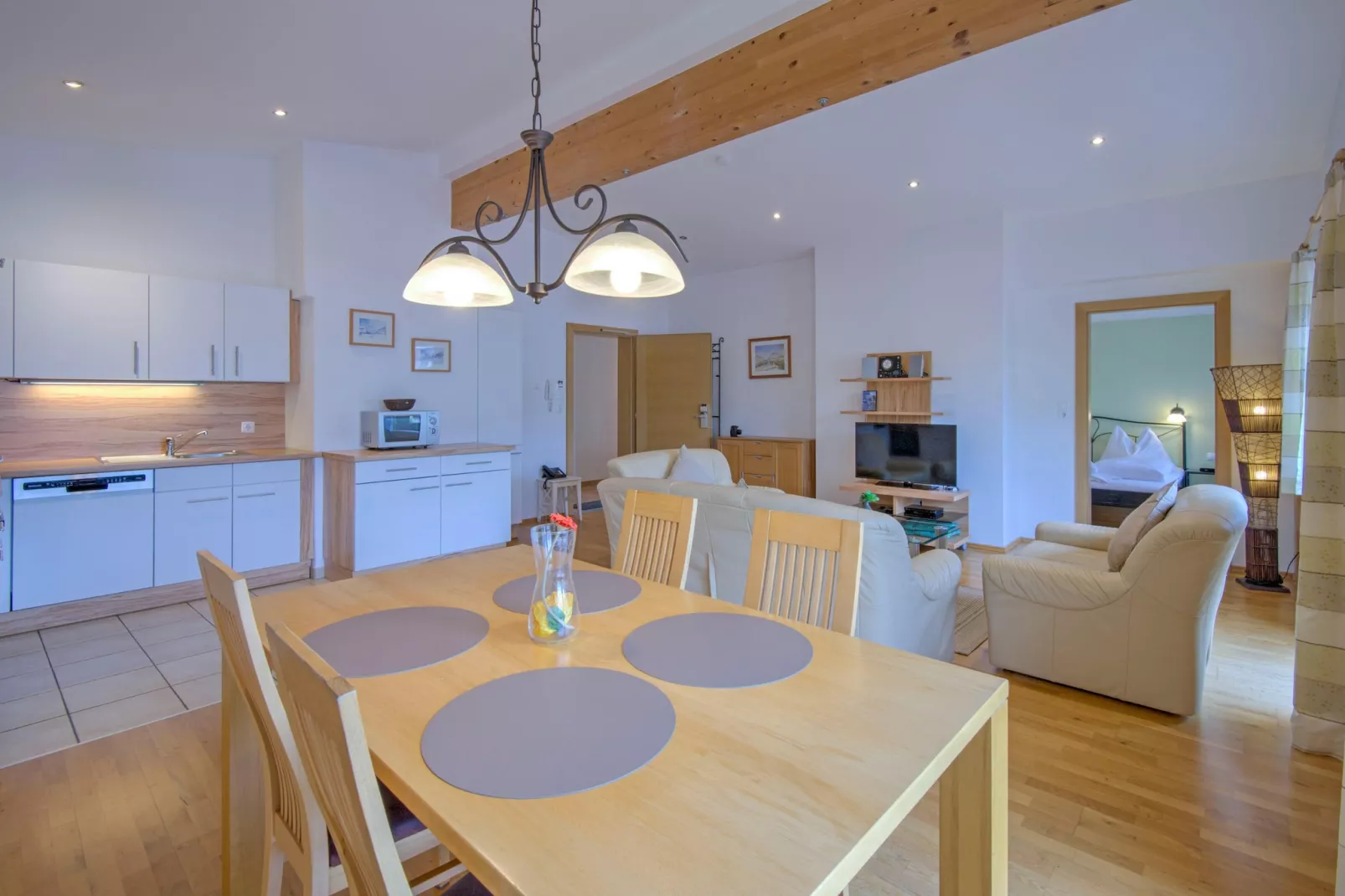 Vicky Apartment Top 11 - Eetkamer