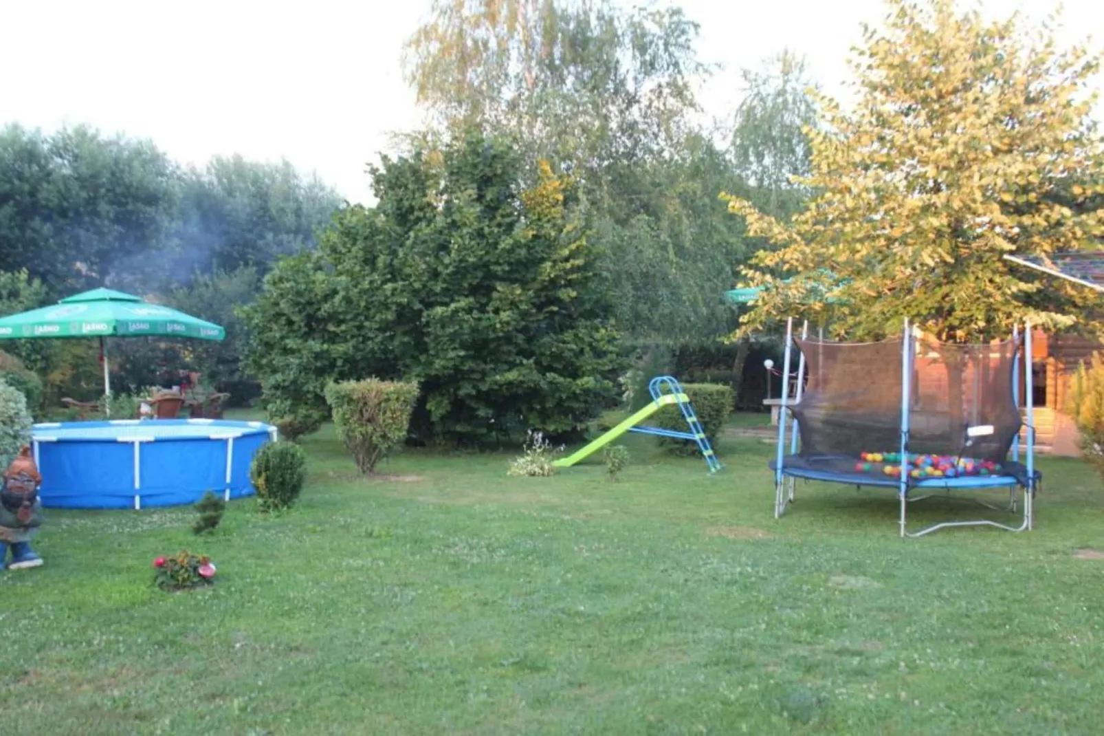 Four bedroom home with river view-Tuinen zomer