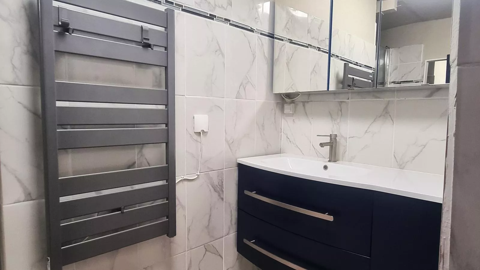 La Nit de la Fontaine-Badkamer