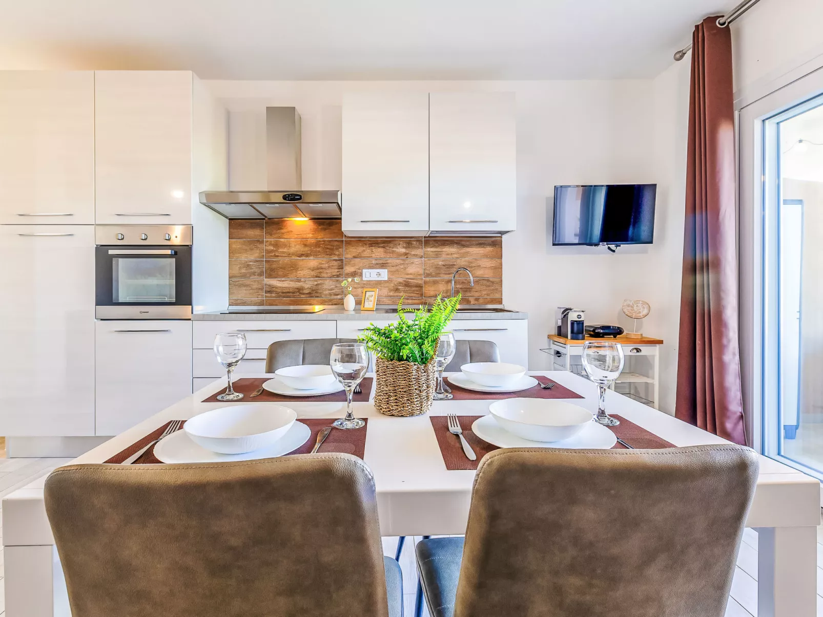 Granello di sole-Binnen