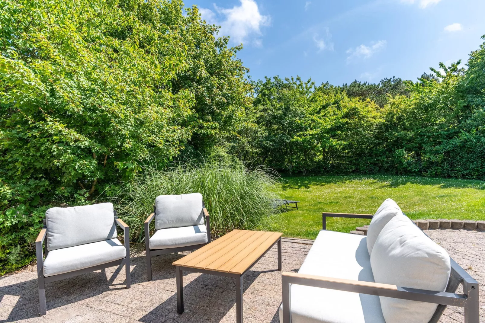 Kamperfoelie 95-Terrasbalkon