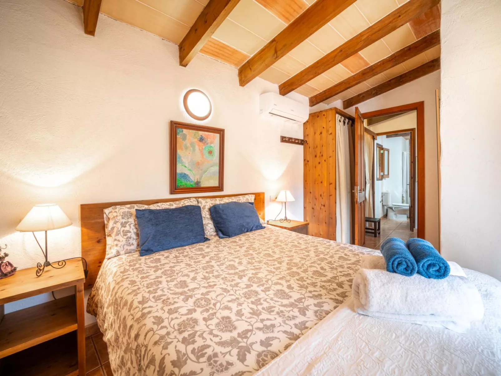 La Salve Can Jordi-Binnen