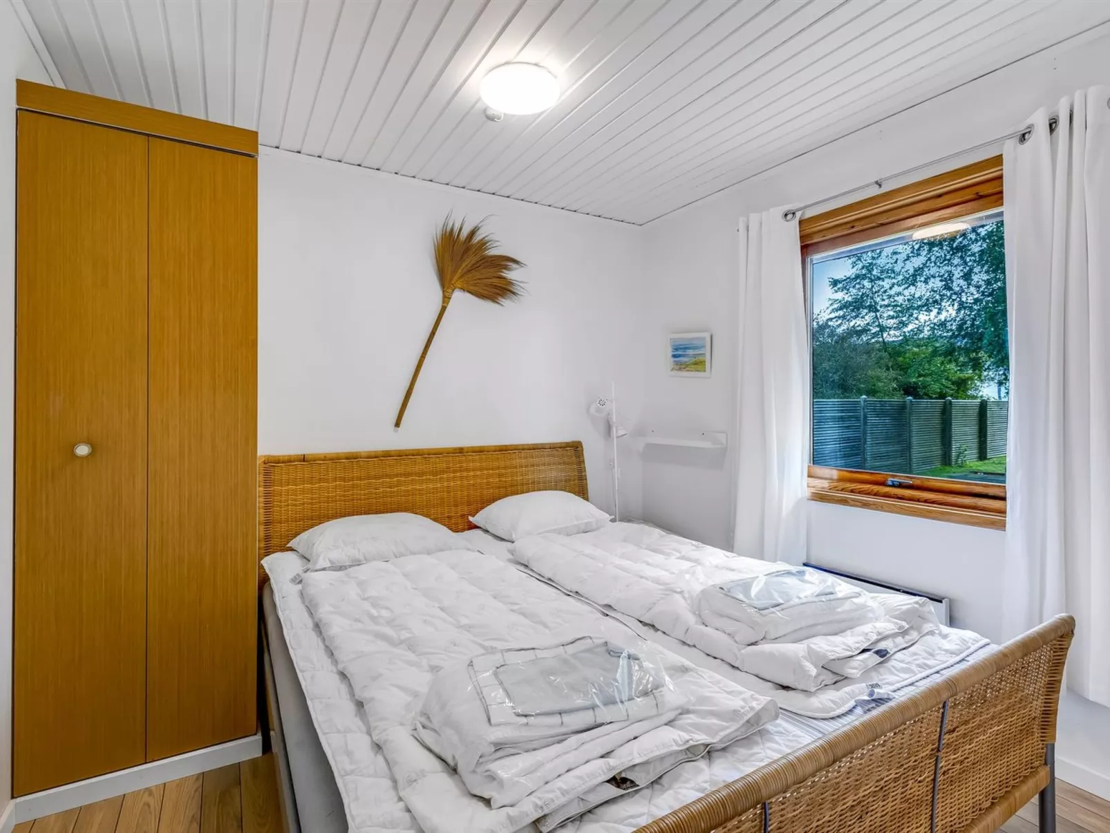 "Naema" - 500m from the sea-Binnen