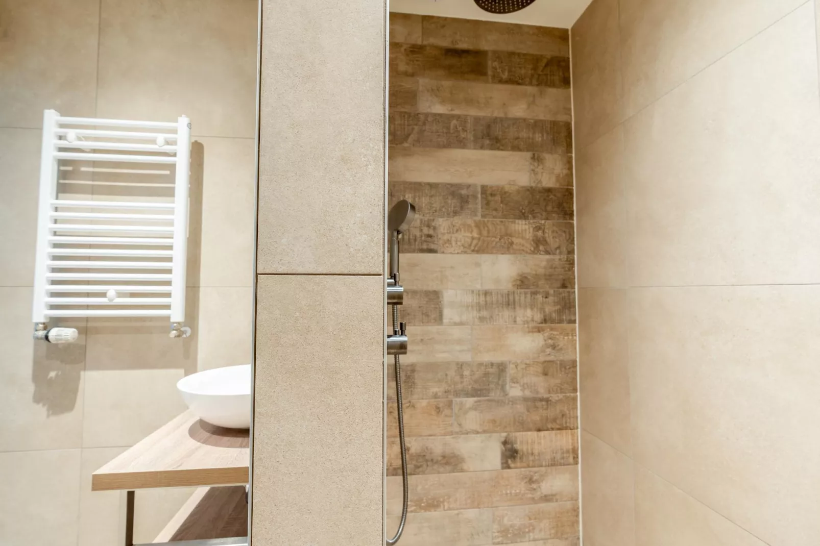 De Anna 224 - Wind-Badkamer