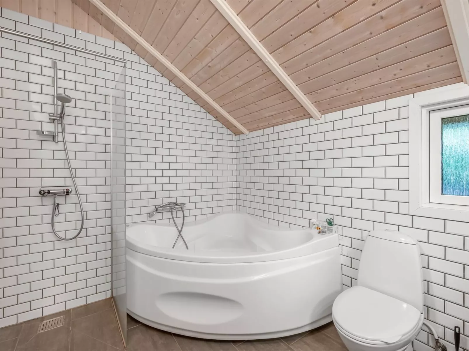 "Bole" - 10km from the sea-Binnen