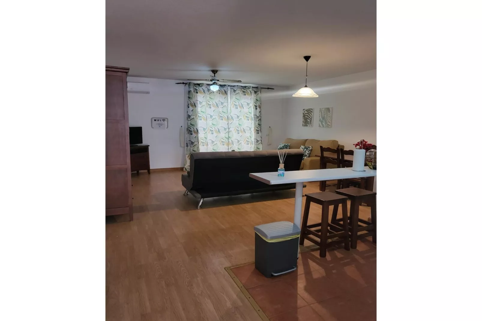 CT 370 AL - Faro's Veraplaya Naturista Apartment-Woonkamer