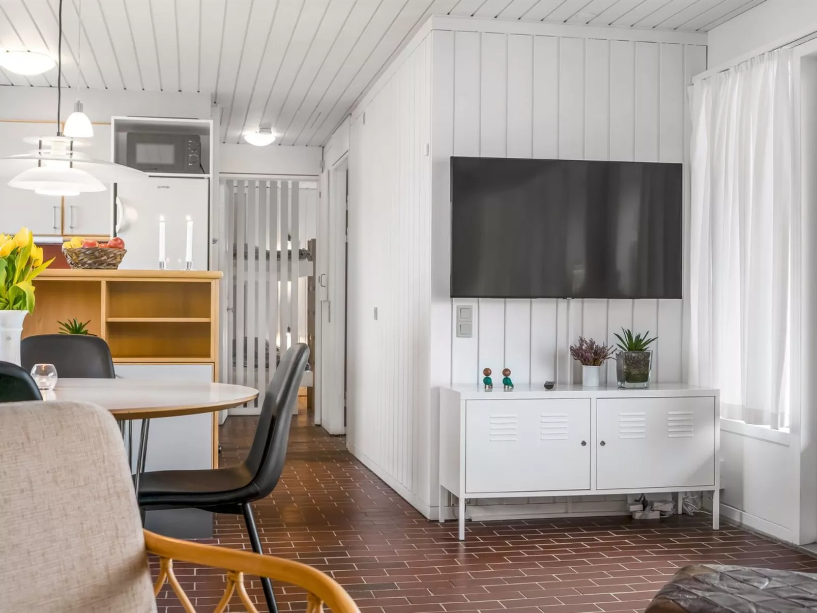 "Ketilbiorn" - 700m from the sea-Binnen