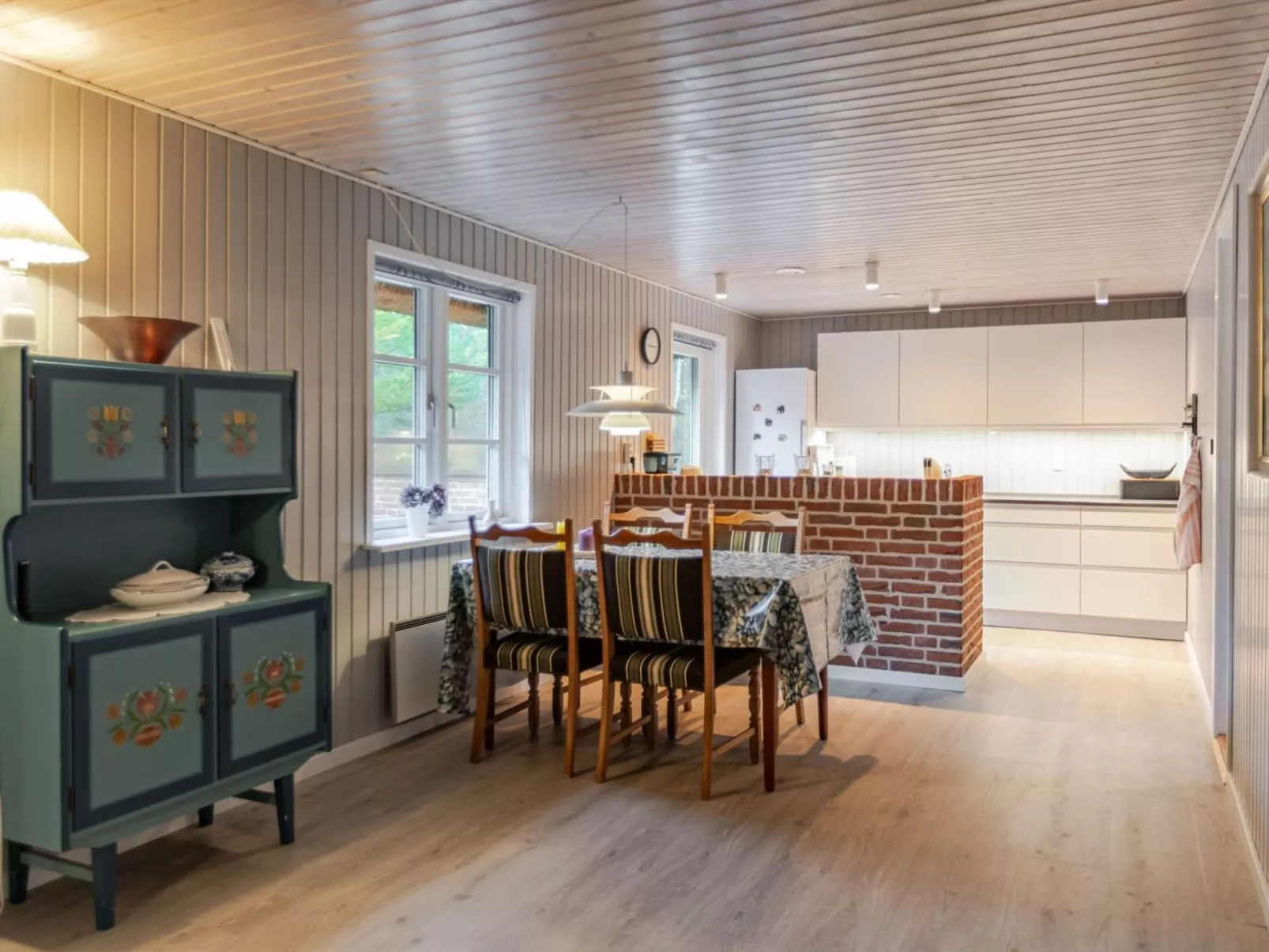 "Maike" - 3.7km from the sea-Binnen