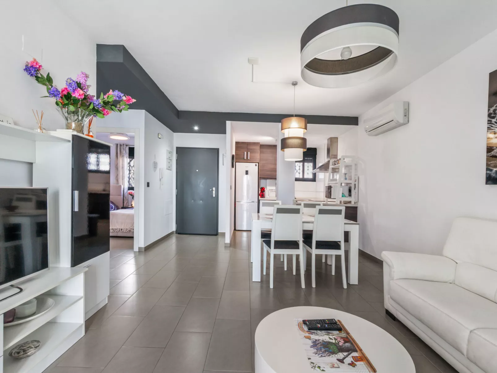 Oasis Beach 1-Binnen