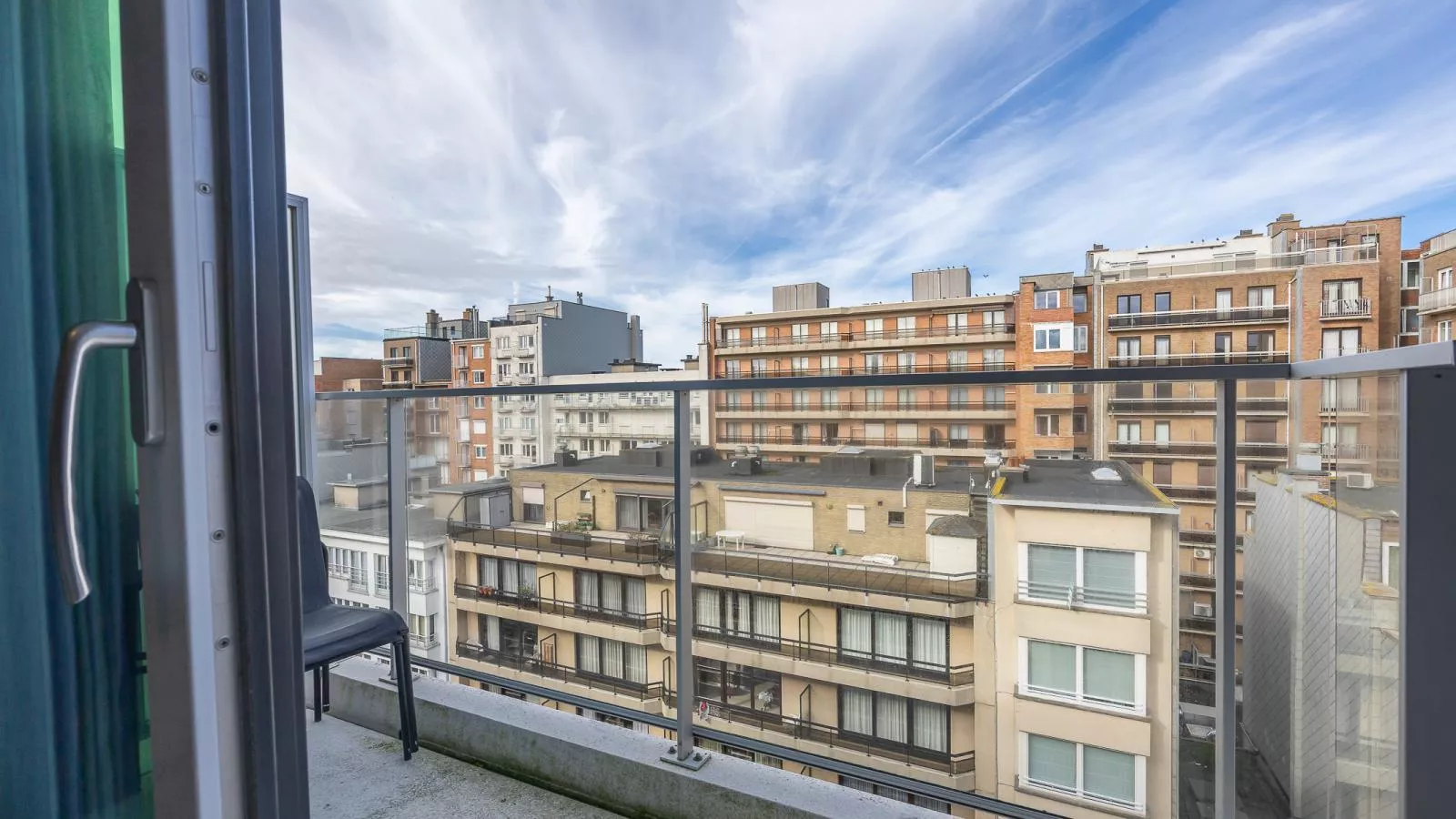 Kingston I - 0701 + parking 3-Buitenlucht